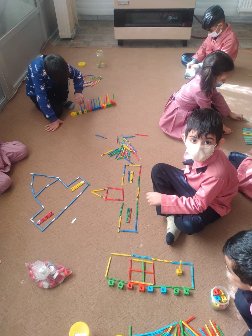 کودکستان گلپونه ها