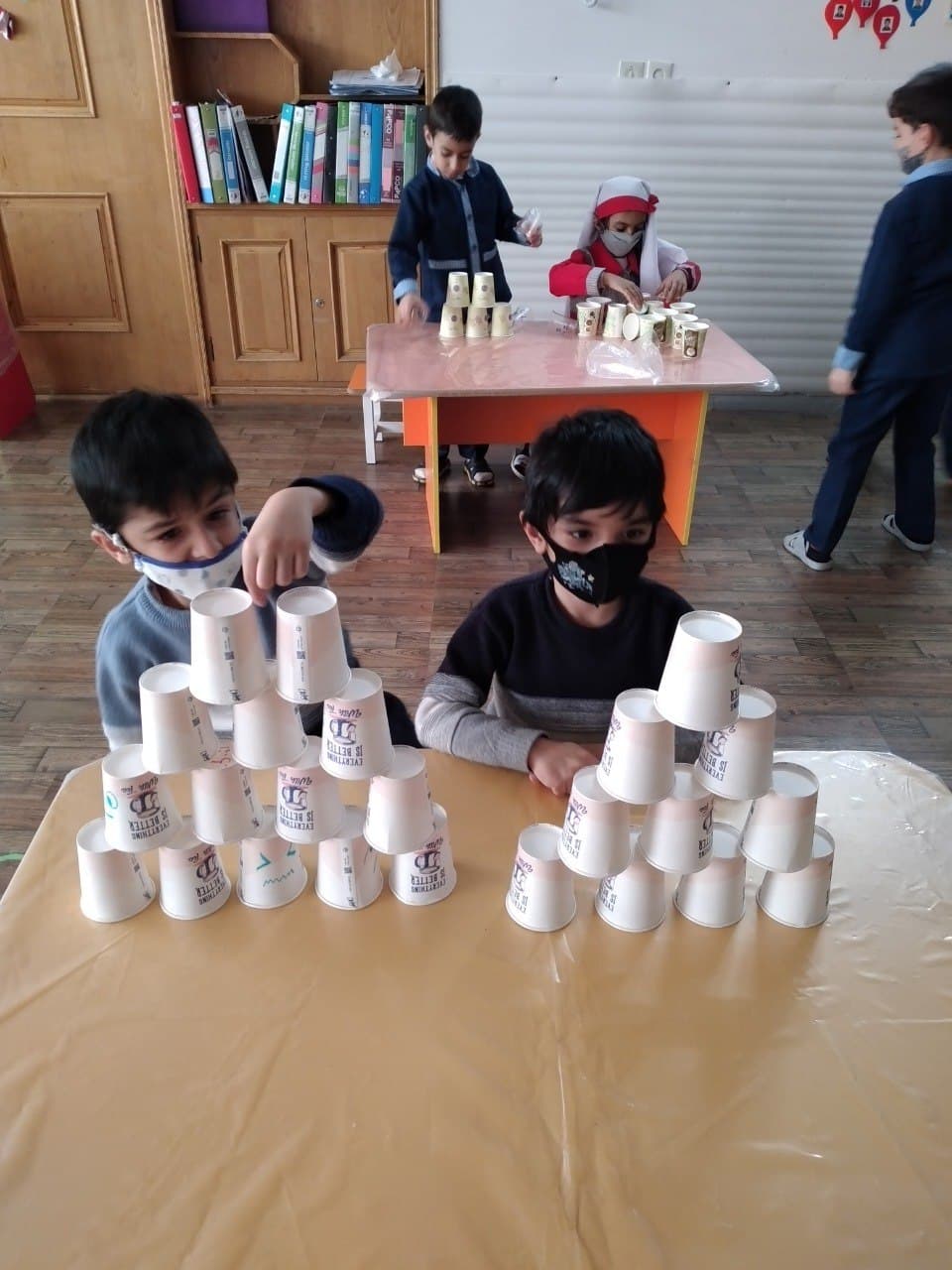 کودکستان گلپونه ها